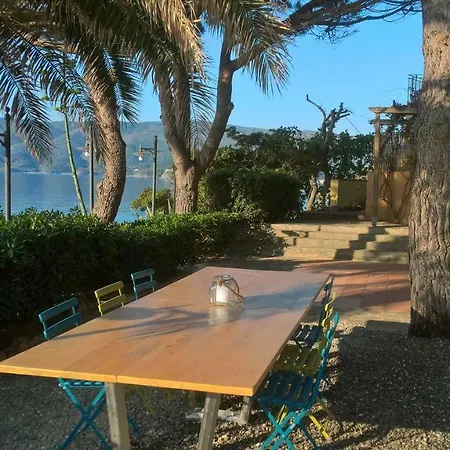 Fascinosa Casa Sul Mare In Posizione Mozzafiato Lägenhet Porto Azzurro